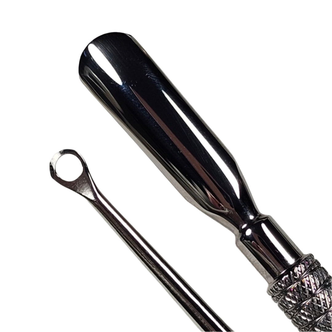 Наркоман толкает кожаную петлю