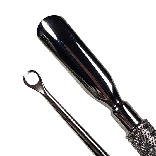 Наркоман толкает кожаную петлю