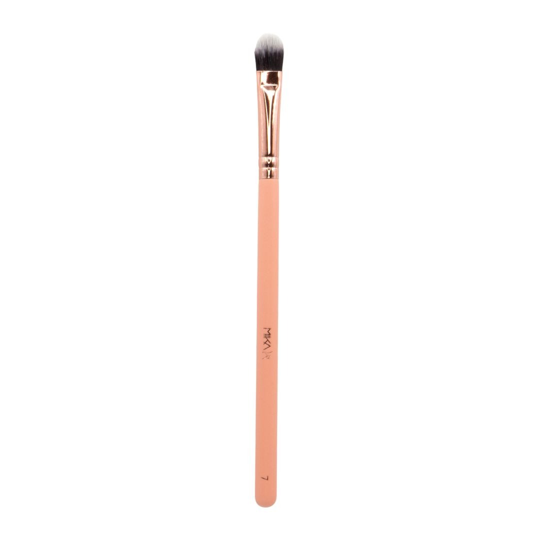 Mica Large Eyeshadow Brush #7