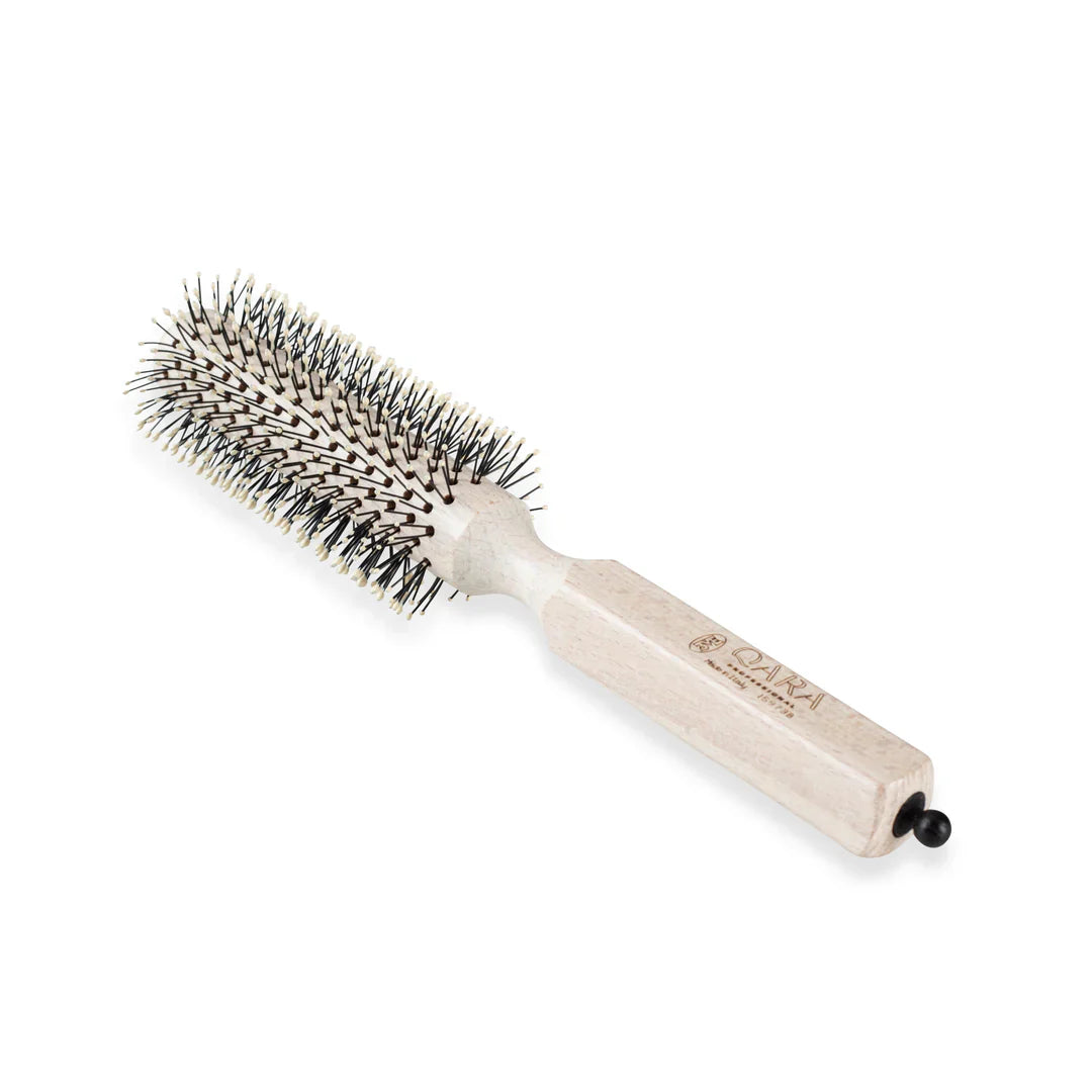 Finishing Brush - QARNETTE