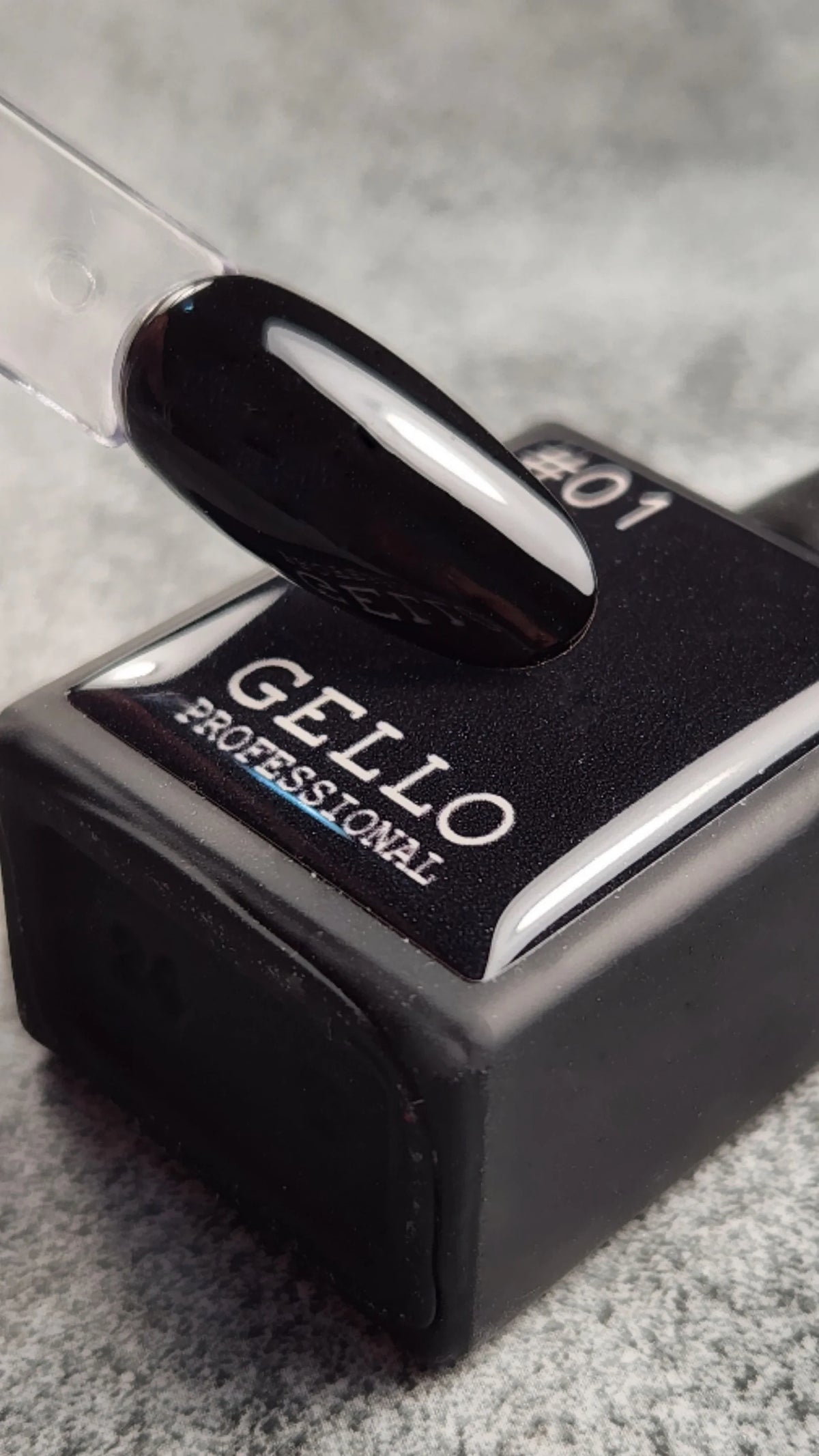 לק ג'ל ג'לו  צבע שחור פחם  GELLO #01