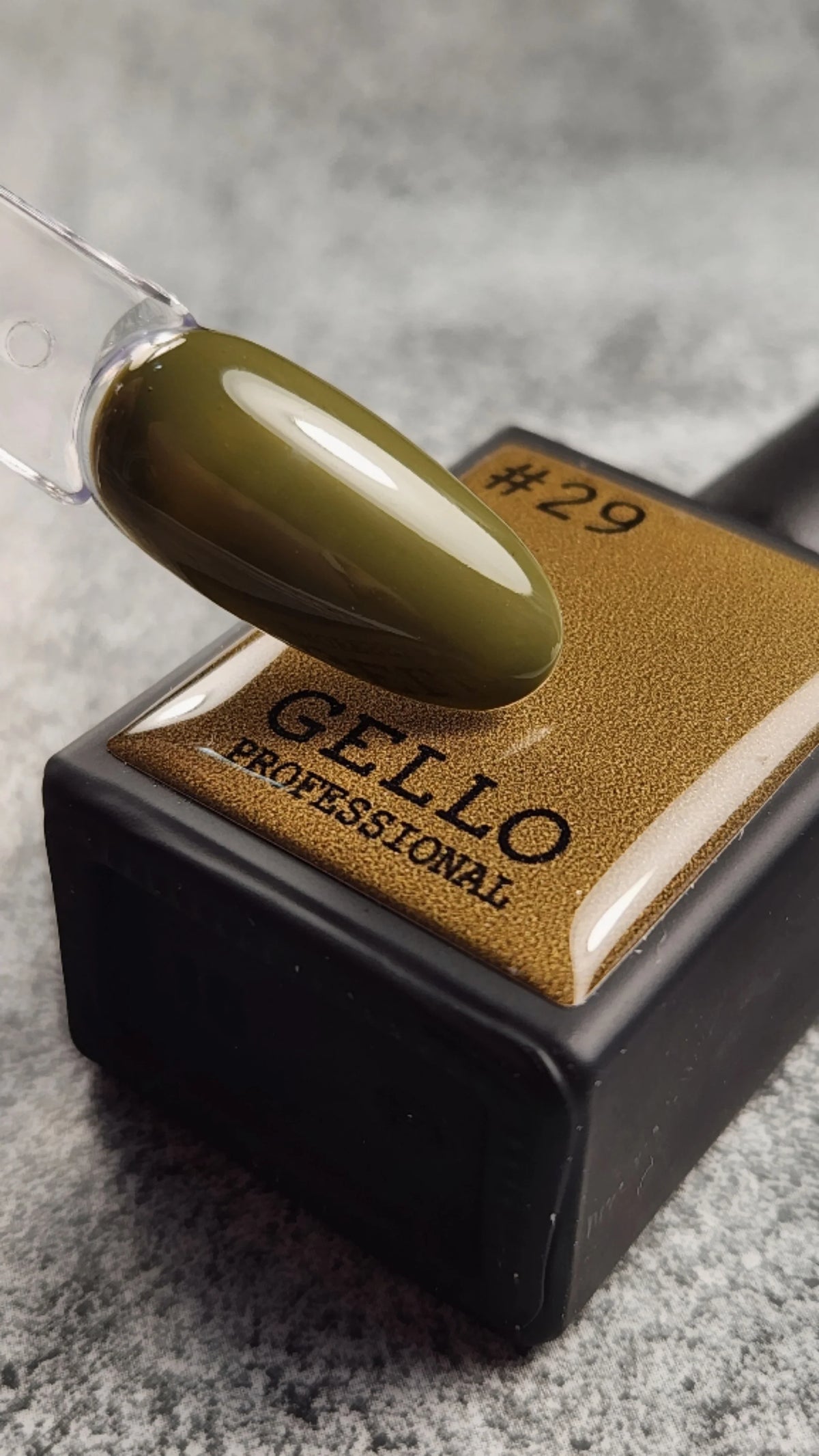 לק ג'ל ג'לו צבע ירוק זית בהיר GELLO #29